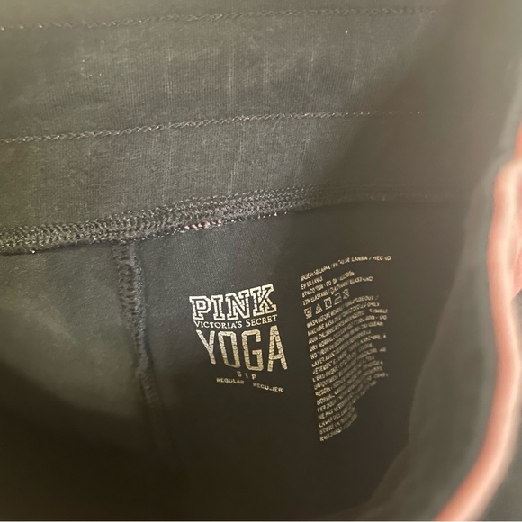 Victoria Secret PINK Black Yoga Pants - Picture 3 of 4